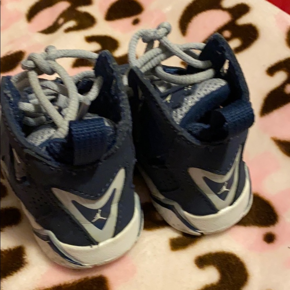 Infant sneakers
